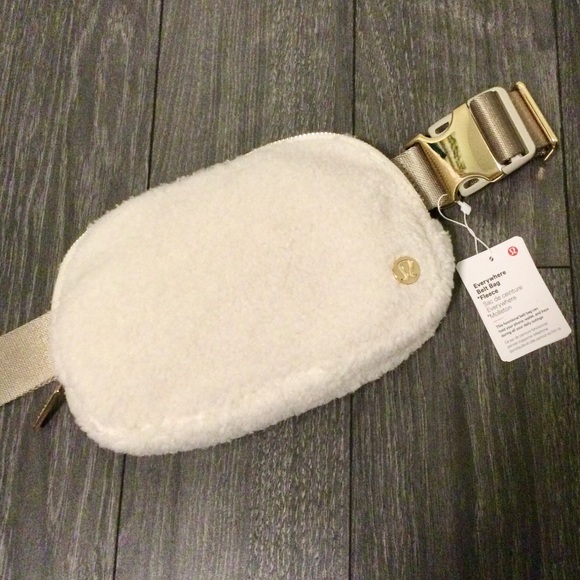 lululemon athletica Handbags - NWT Lululemon Everywhere Fleece Belt Bag Light Ivory White Sherpa TikTok